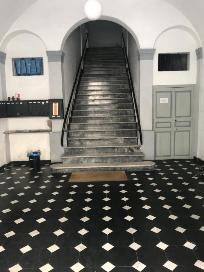 Casa Vacanza " La Rosa " Imperia Liguria Bagian luar foto